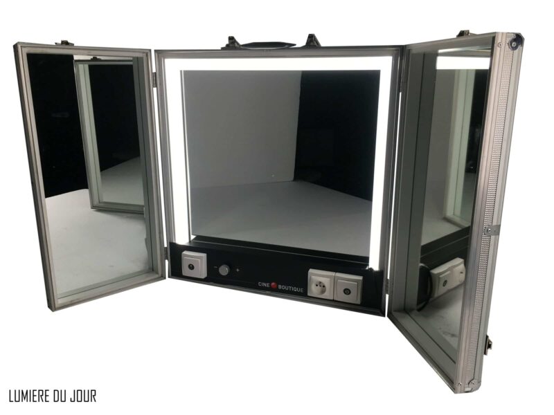 Glace Maquillage triptyque à LED artificielle / jour