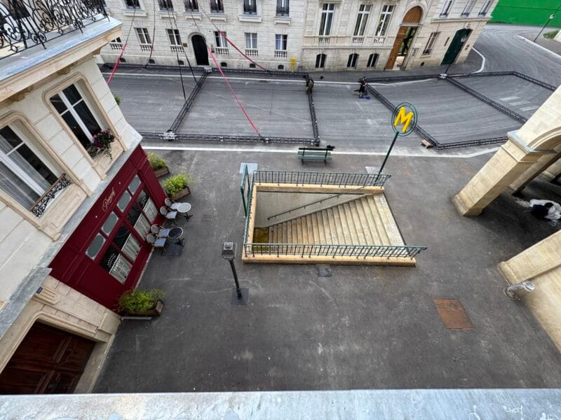 Emily in Paris S5 en tournage au Backlot
