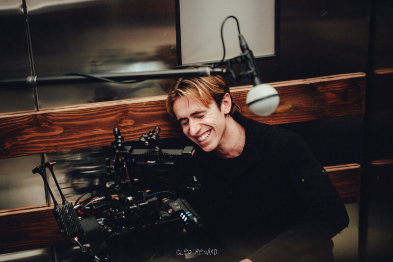 Théo Fauger photographie « La cage » de Victor Cesca